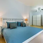 Luxury Charm - Sea Side - Pool Table *