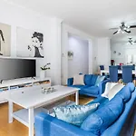 Luxury Charm - Sea Side - Pool Table Apartamento *