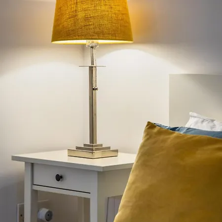 Luxury Charm, Sea-side, Pool Table By Haven & Keys Malta Apartment Sliema