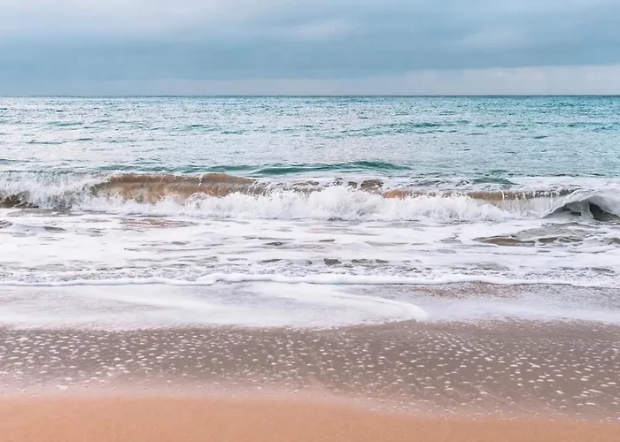 Luxury Charm, Sea-side, Pool Table By Haven & Keys Malta Appartement *