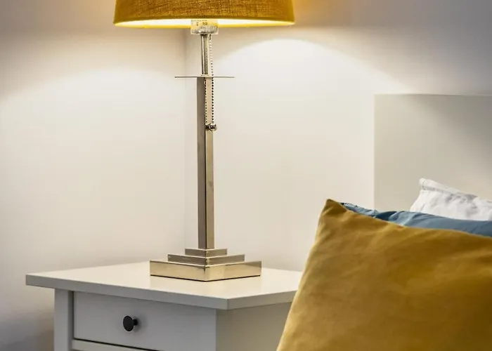 Luxury Charm, Sea-side, Pool Table By Haven & Keys Malta Apartman Sliema