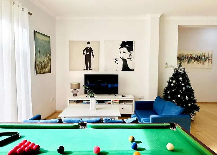 Luxury Charm, Sea-side, Pool Table By Haven & Keys Malta Apartman Sliema