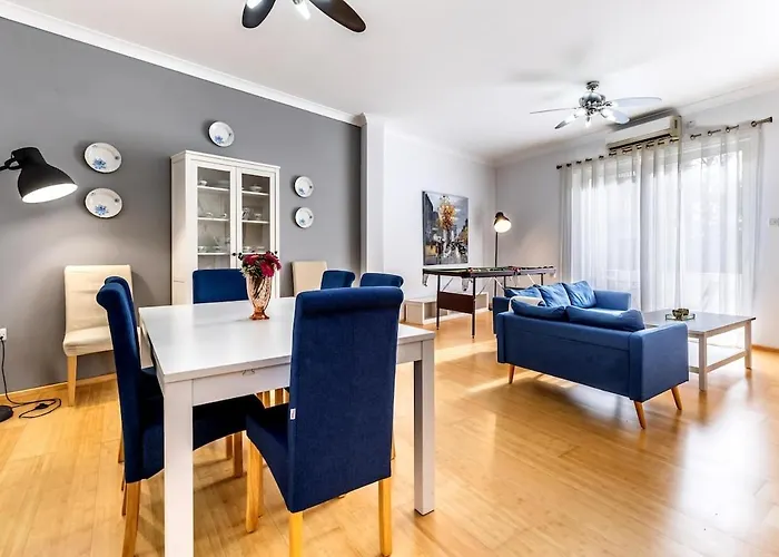 Appartement Luxury Charm, Sea-side, Pool Table By Haven & Keys Malta Sliema