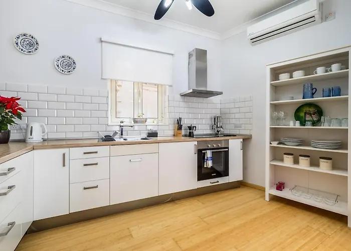 Luxury Charm, Sea-side, Pool Table By Haven & Keys Malta * Sliema