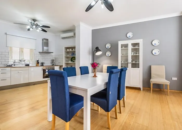 Apartman Luxury Charm, Sea-side, Pool Table By Haven & Keys Malta